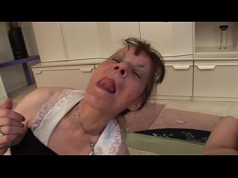 ❤️ De grann ak yon granpapa gen yon triyo ❤️ Videyo sèks nan nou ❌️